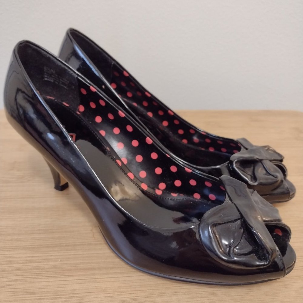 Black Patent Leather Kitten Heels